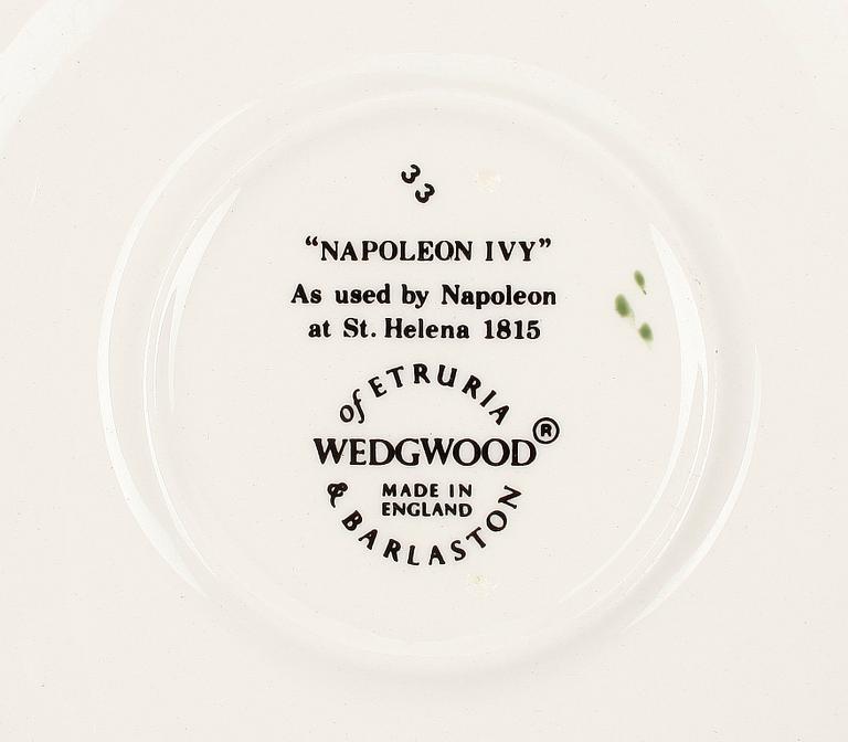 TE- samt KAFFESERVIS, 14 delar, keramik, "Napoleon Ivy" Wedgwood.