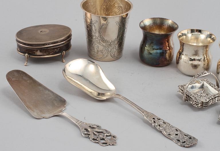 PARTI SILVER, 8 delar, 1900-tal, total vikt 505 gram.