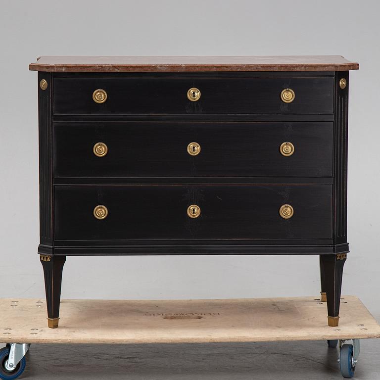 A gustavian style chest of drawers, second half of the 20th century.