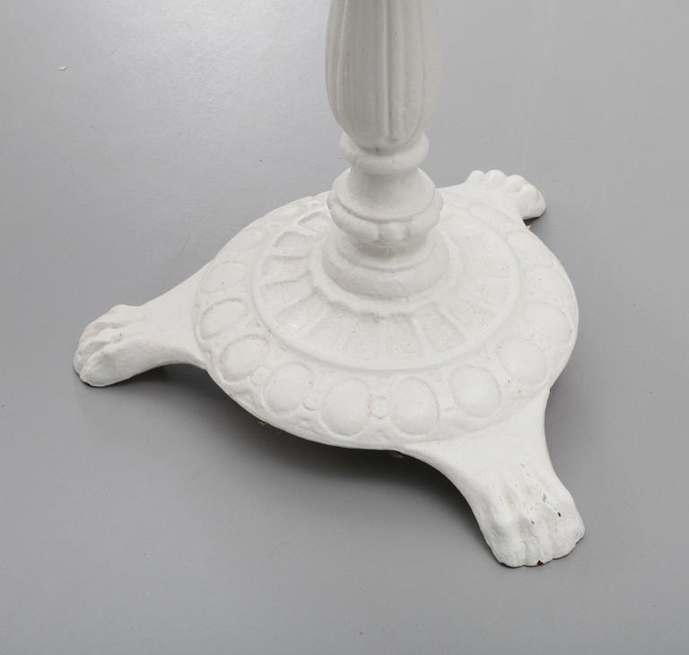 CAFÉBORD, gjutjärn, 1900-tal.