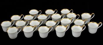 KAFFEKOPPAR MED FAT, 21+6 delar porslin, "Golden Sun", Sigvard Bernadotte, Bing & Gröndal. Danmark, 1900-tal.
