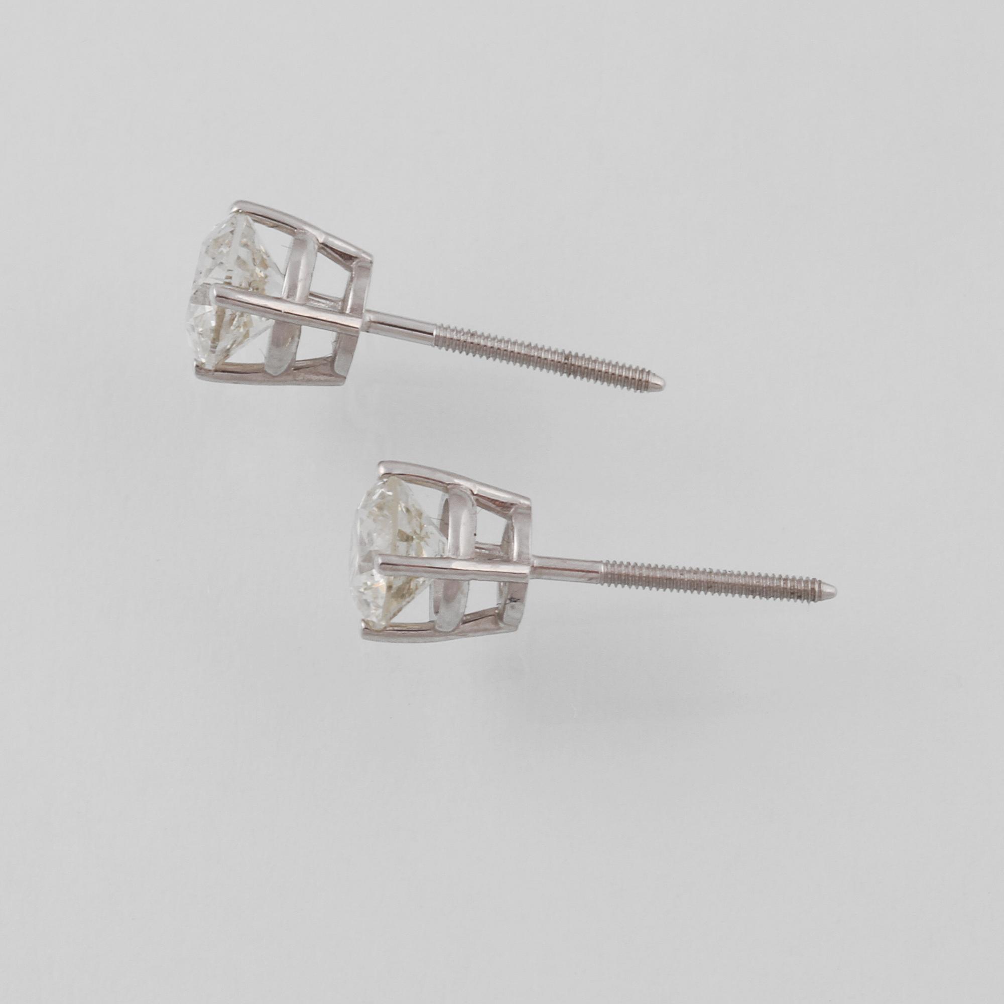 ÖRHÄNGEN, 14K vitguld med briljantslipade diamanter ca 1.00 ct. Vikt 0,9 gram.
