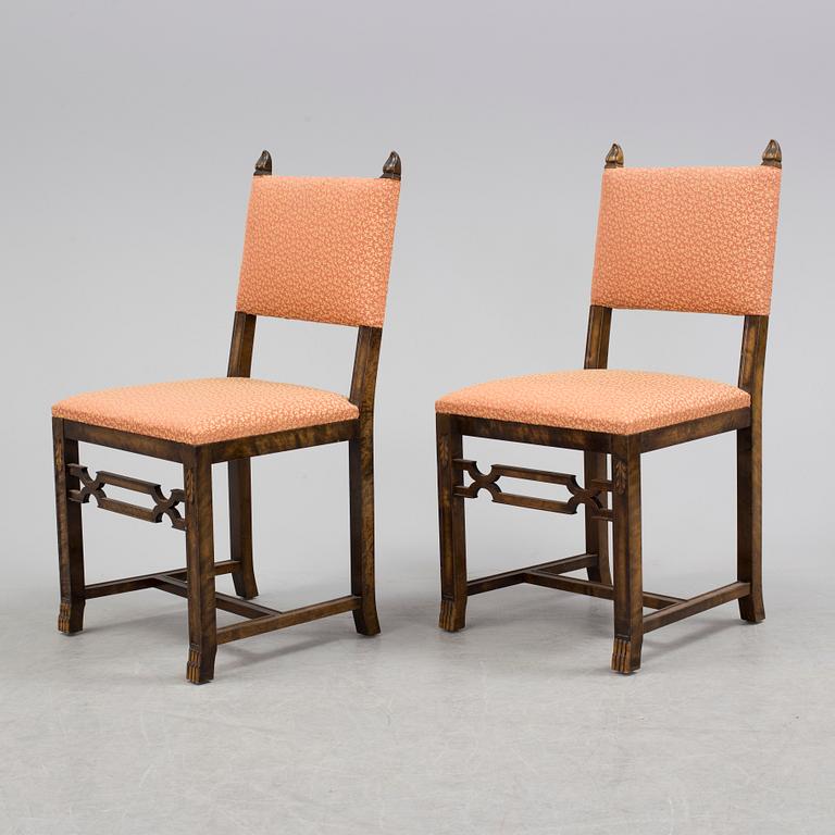 A 1920´s dinner table and six chairs probably designed by Axel Einar Hjorth for AB Svenska möbelfabriken Bodafors.