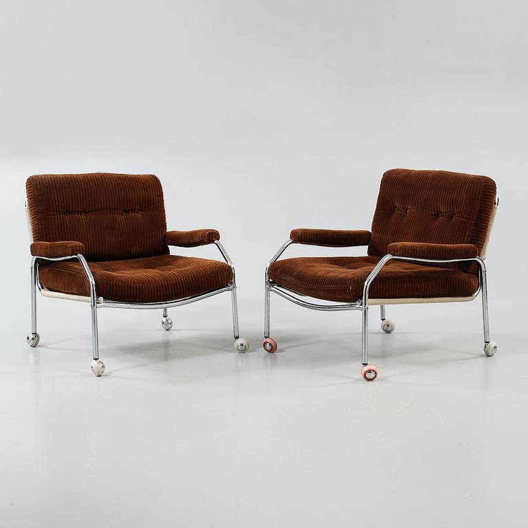 FÅTÖLJER, ett par, 1900-talets andra hälft.