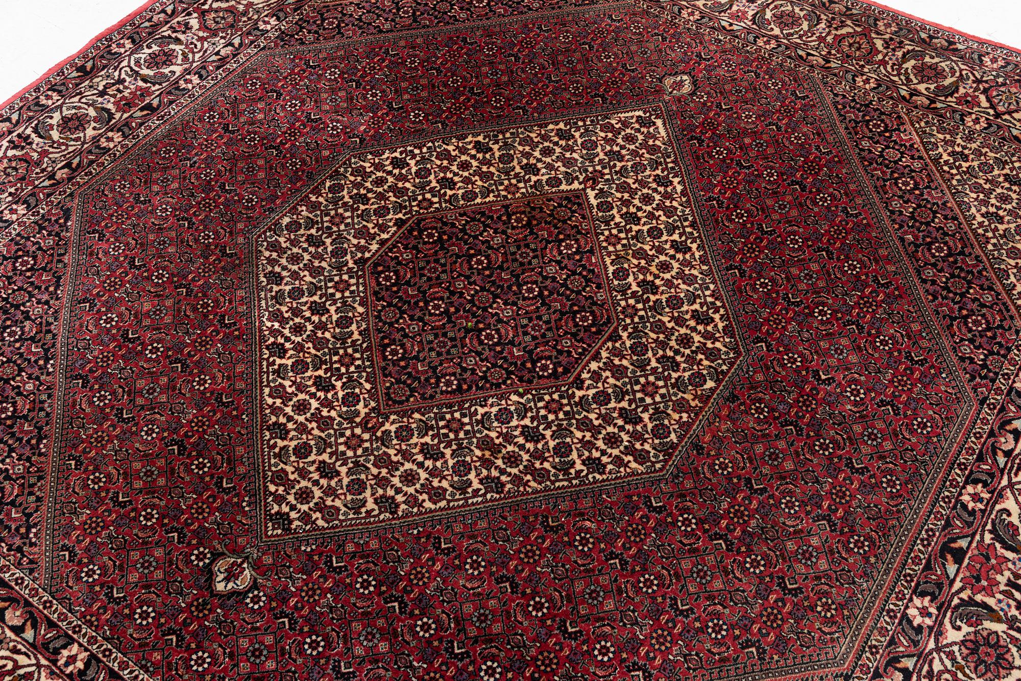 Matta, Bidjar, ca 205 x 200 cm.