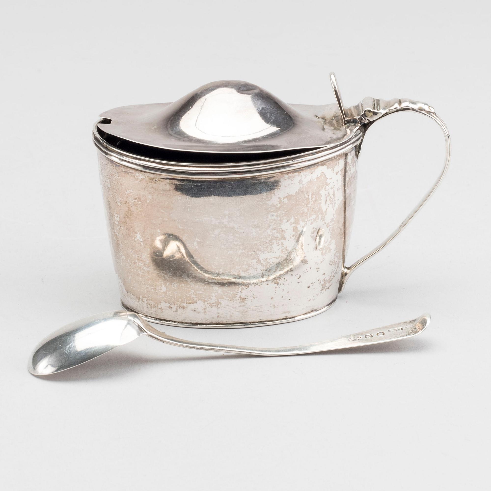 SENAPSSKÅL OCH SKED, silver, London, 1802 SAMT 1805-6.
