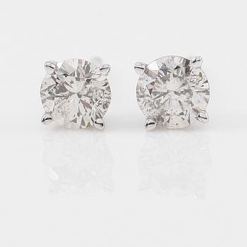 ÖRHÄNGEN, 1 par, 14K vitguld och diamanter tot ca 0.40 ct.