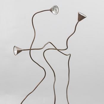 Sergio Calatroni, golvlampor, tre stycken, ''Papiro'', Pallucco, Italien, 1990-tal.