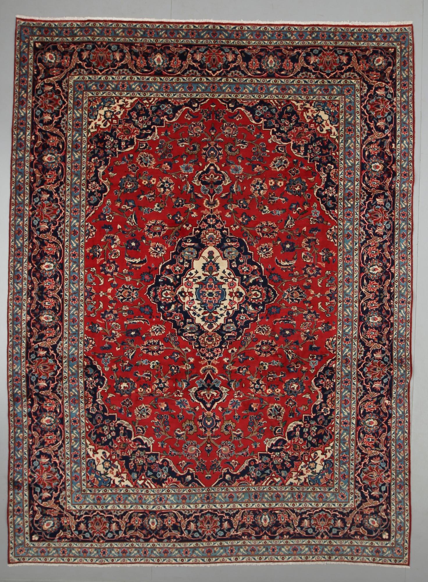 MATTA, Yazd, ca 340 x 250 cm.