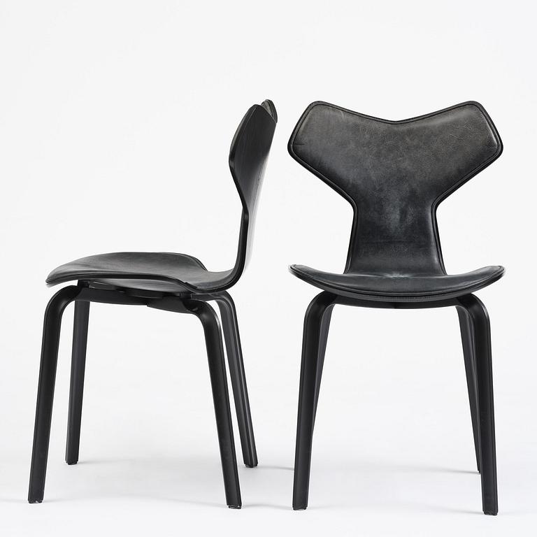 Arne Jacobsen, a set of six "Grand Prix" (Exclusive Edition Black) dining chairs, Fritz Hansen, 2021.