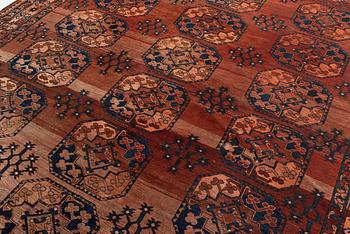 Matta, Turkmen, semiantik, ca 330 x 258 cm.