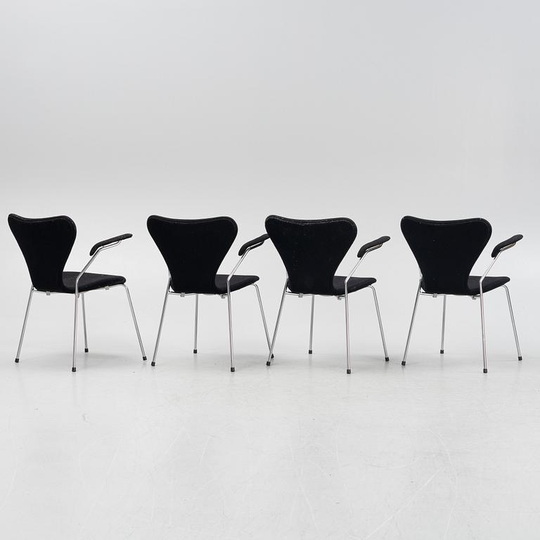 Arne Jacobsen, karmstolar, 4 st, "Sjuan", Fritz Hansen, 2000-tal.