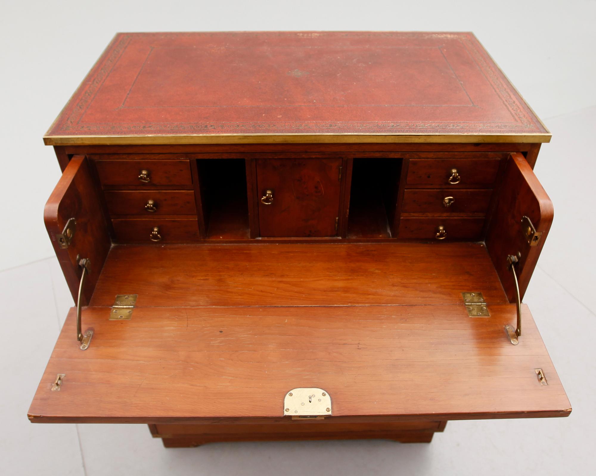 SKRIVBYRÅ, England, 1900-talets andra hälft.