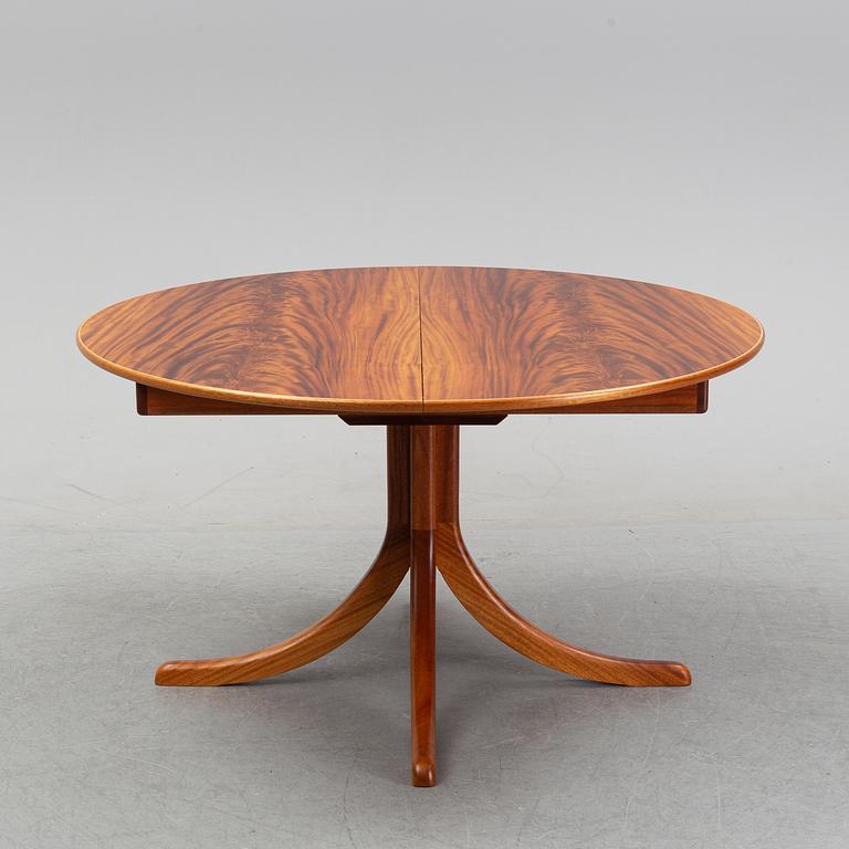 A model 771 mahogany dining table by Josef Frank for Firma Svenskt Tenn.