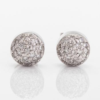 A pair of 14K whitegold earrings, with diamonds totalling approximately 0.36 ct.