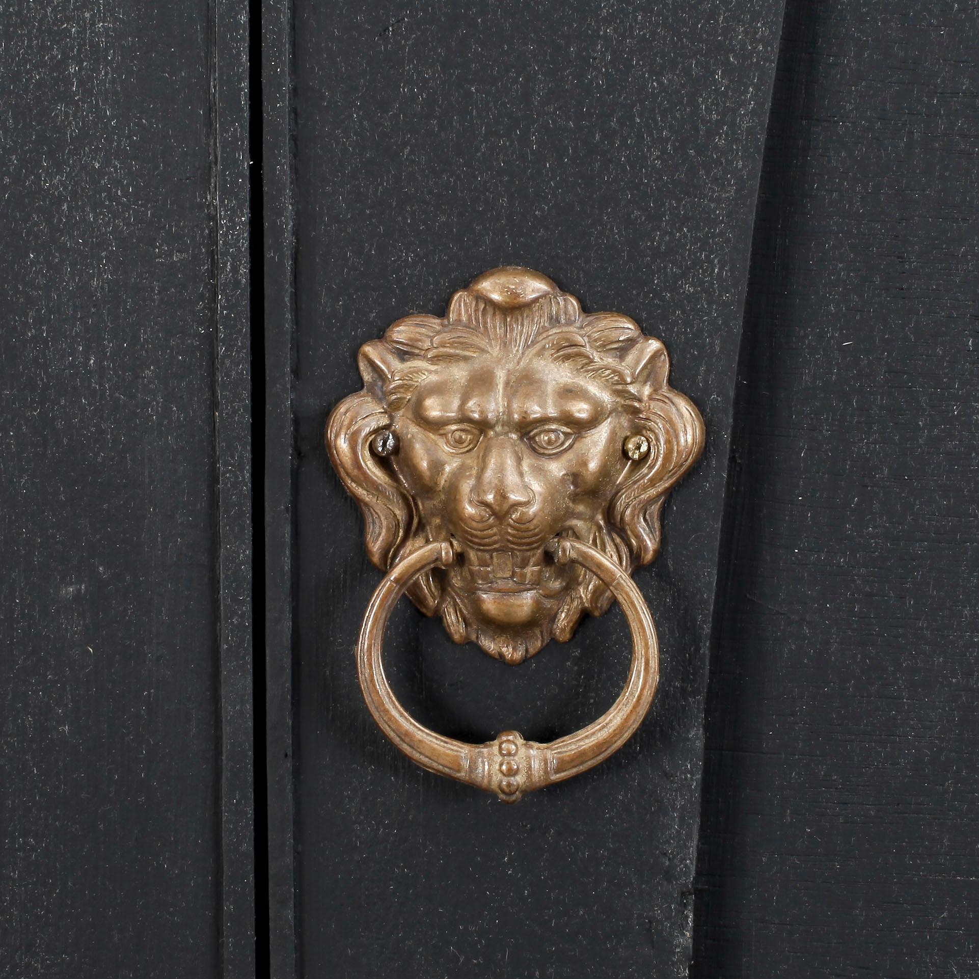 LINNESKÅP, 1900-talets början.