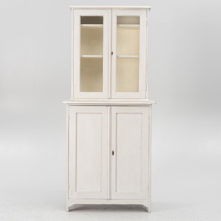 A vitrine cabinet, early 20th century.