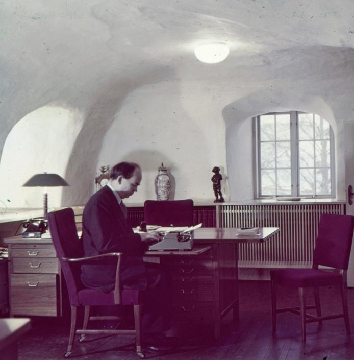 Bertil Brisborg, a pair of table lamps, model "30595", Nordiska Kompaniet, 1940s.