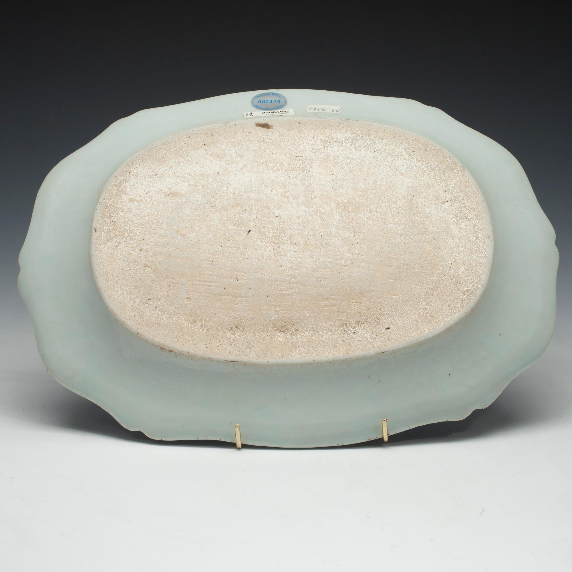 STEKFAT, porslin, Kina, Qianlong (1736-1795).