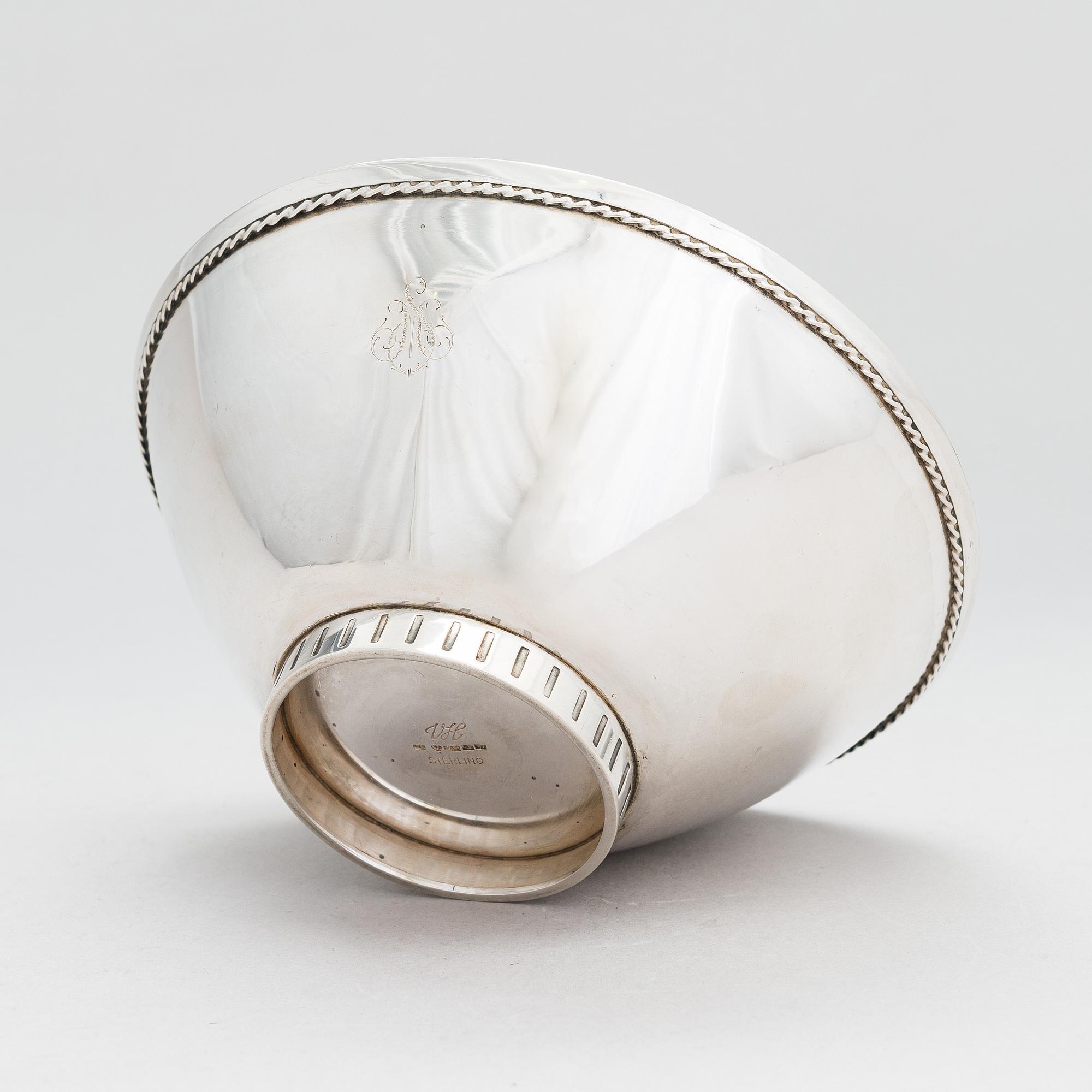 Väinö Hamara, a silver bowl. Helsinki 1960.