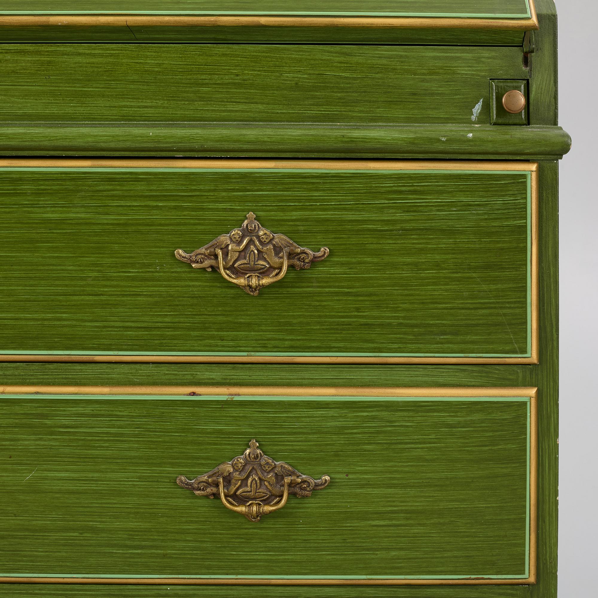 A Rococo style display cabinet, second half of the 20th Century.