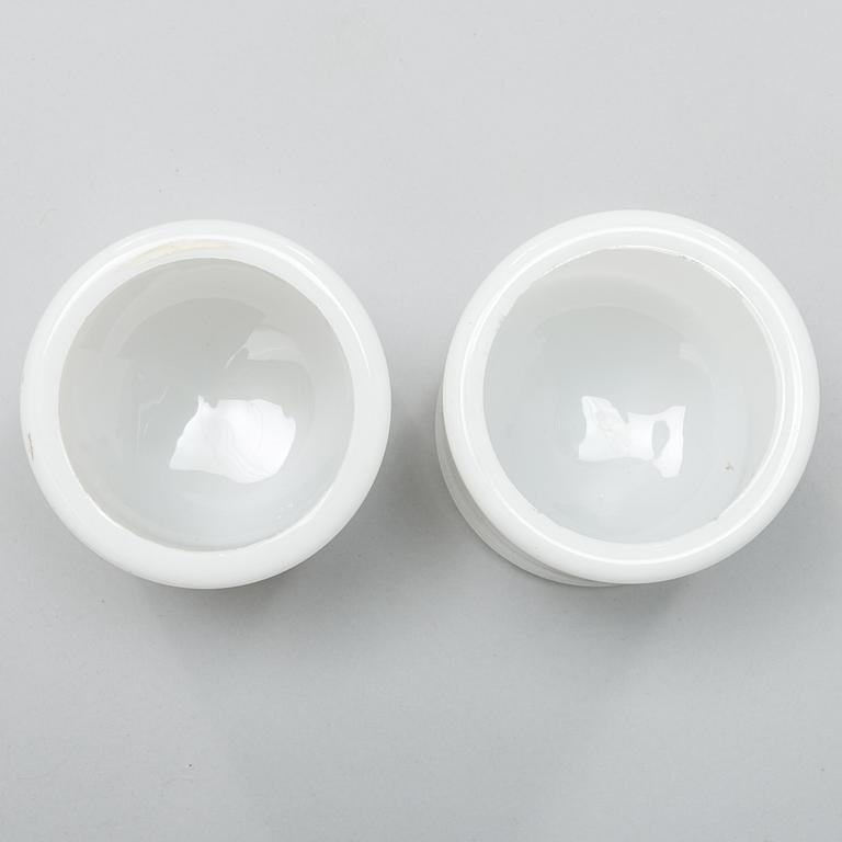 Paavo Tynell, a pair of mid-20th-century '7239' wall lights for Taito.