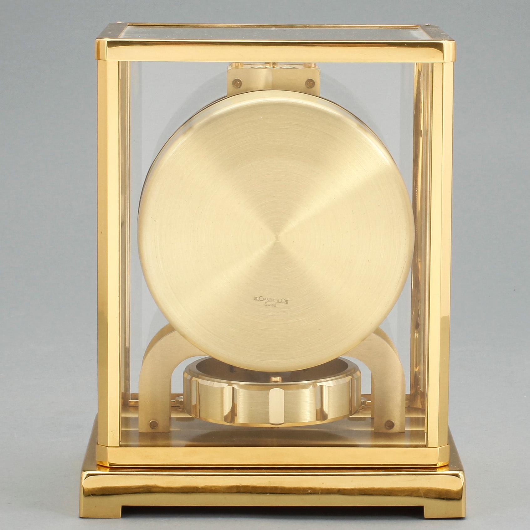 BORDSUR, Atmos, "Classic V", Jaeger-LeCoultre, Schweiz, 1900-talets andra hälft.