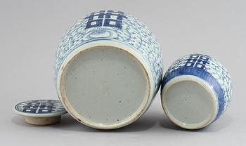 BOJANER, 2 st, porslin, Kina, sent 1800-tal.