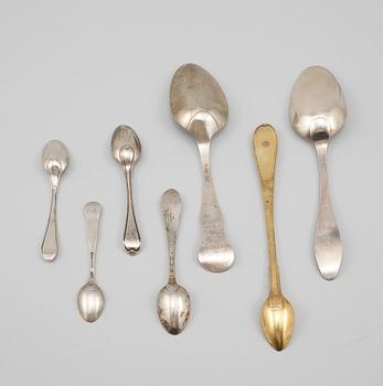 SKEDAR, 22 st, silver, olika svenska smeder bl.a. Jacob Blomsterwall, 1788 - 1816, vikt 683g.