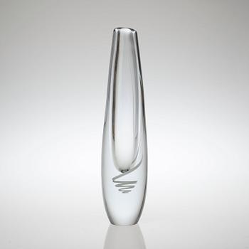 A Gunnel Nyman 'Serpentin' glass vase, Nuutajärvi, Notsjö, Finland 1957.