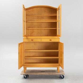 Carl Malmsten, vitrinskåp "Herrgården".