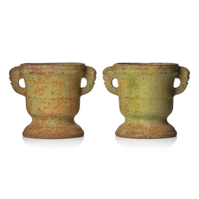 Trädgårdsurnor, ett par, Sverige, 1700-tal.