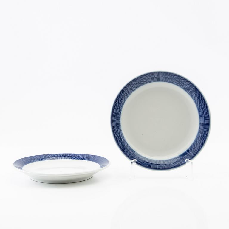 Hertha Bengtson, 31-piece "Koka blå" service, Rörstrand, late 20th century porcelain.