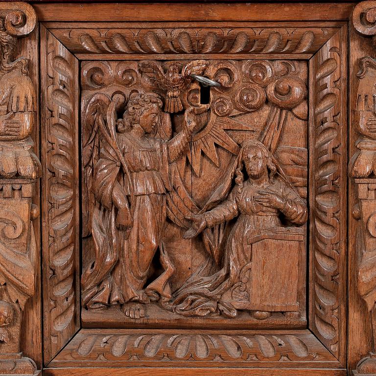 BARSKÅP/SCHATULL PÅ BEN, renässansstil, sent 1800-tal.