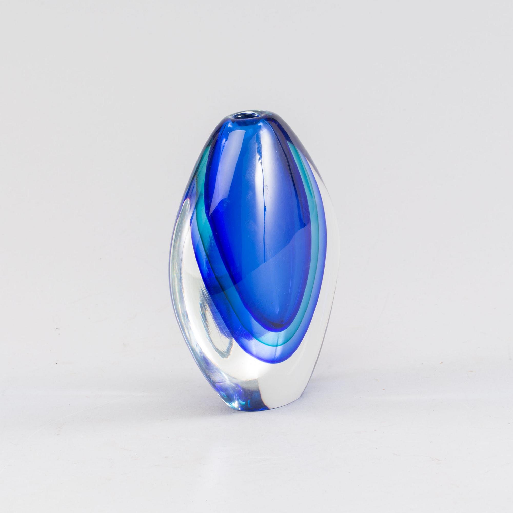 A Michele Onesto Vetreria glass vase.