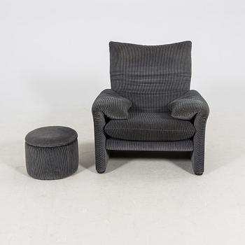 Vico Magistretti armchair with footstool "Maralunga" for Cassina Italy late 20th century.