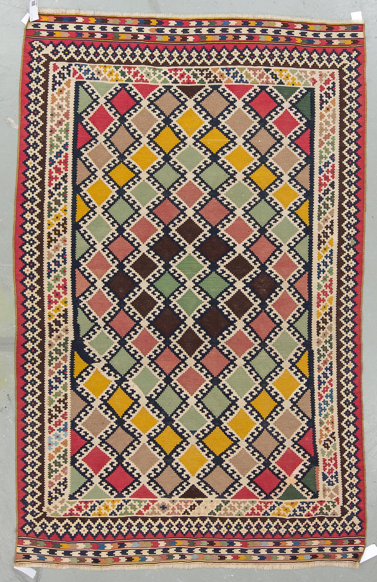 MATTA, Kelim, sannolikt semiantik. Ca 233x145 cm.