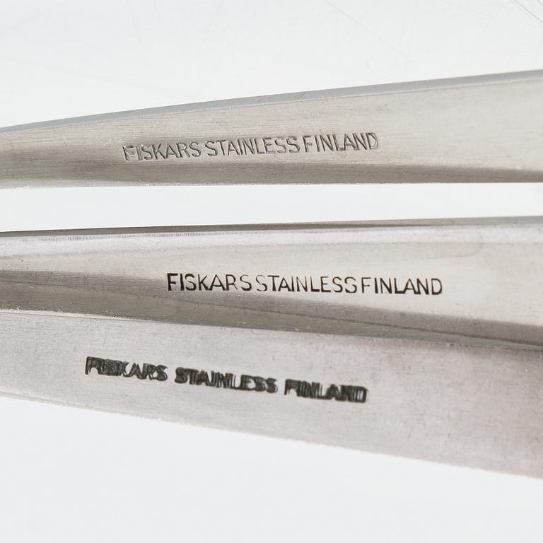 Beretl Gardberg, cutlery 56 pcs, and a lidded bowl, stainless steel, Sorsakoski, Fiskars, latter half the 20th century.