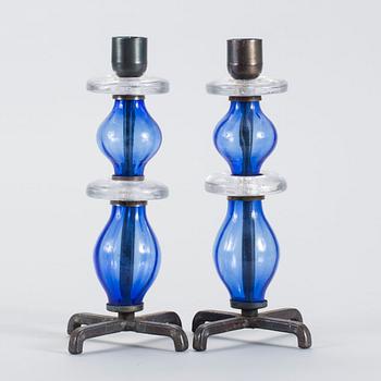 LJUSSTAKAR, ett par, Erik Höglund, smidesjärn och glas.