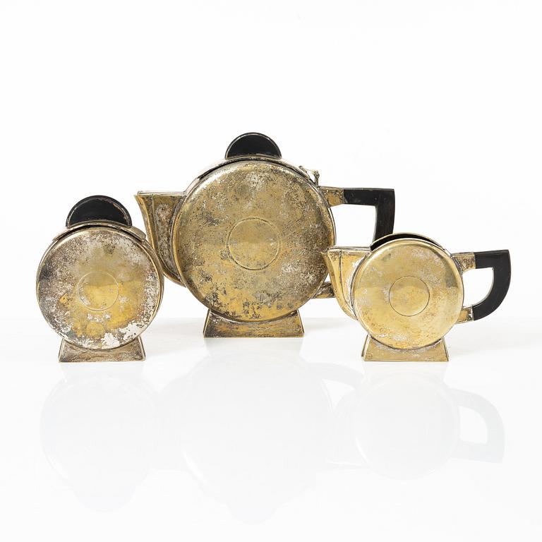 Christian Fjerdingstad, a three-piece Art Deco tea service, Christofle, France, first half of the 20th century.