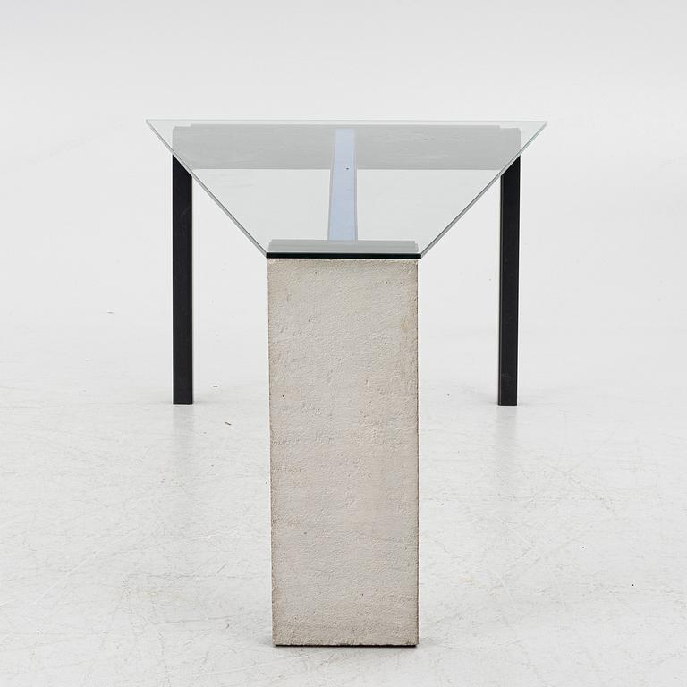 Jonas Bohlin, Coffee table, "Concrete", Källemo, Värnamo.