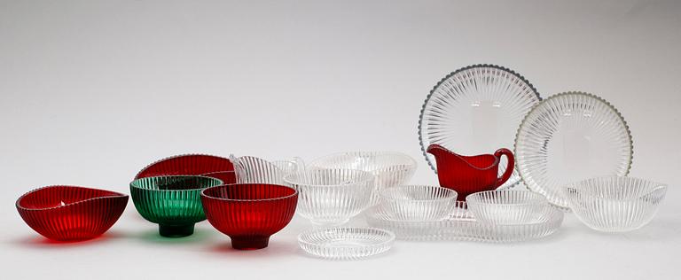 SERVISGLAS, 48 delar, "Reffla", Arthur Percy, Gullaskruf.