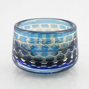 Ingeborg Lundin, an 'Ariel' glass bowl, Orrefors 1970.