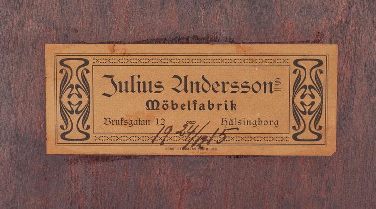 SEKRETÄR, gustaviansk stil. Julius Anderssons möbelfabrik, Hälsingborg. 1915.