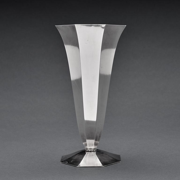 Wiwen Nilsson, an octogonal sterling bell shaped vase, Lund, Sweden 1941.