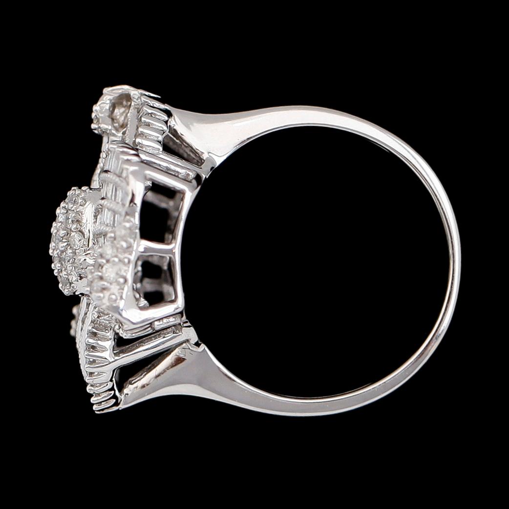 RING, 18 k vitguld, diamanter tot ca 0.70 ct.