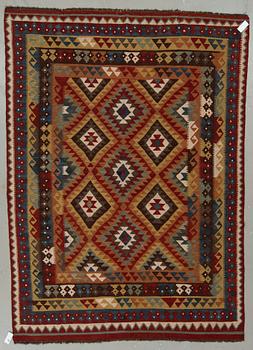 MATTA, Kelim Uzbek. Ca 270x194 cm.