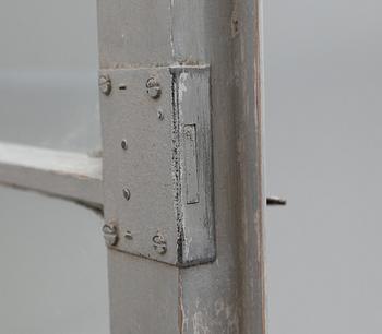 BOKSKÅP, 1800-talets andra hälft.