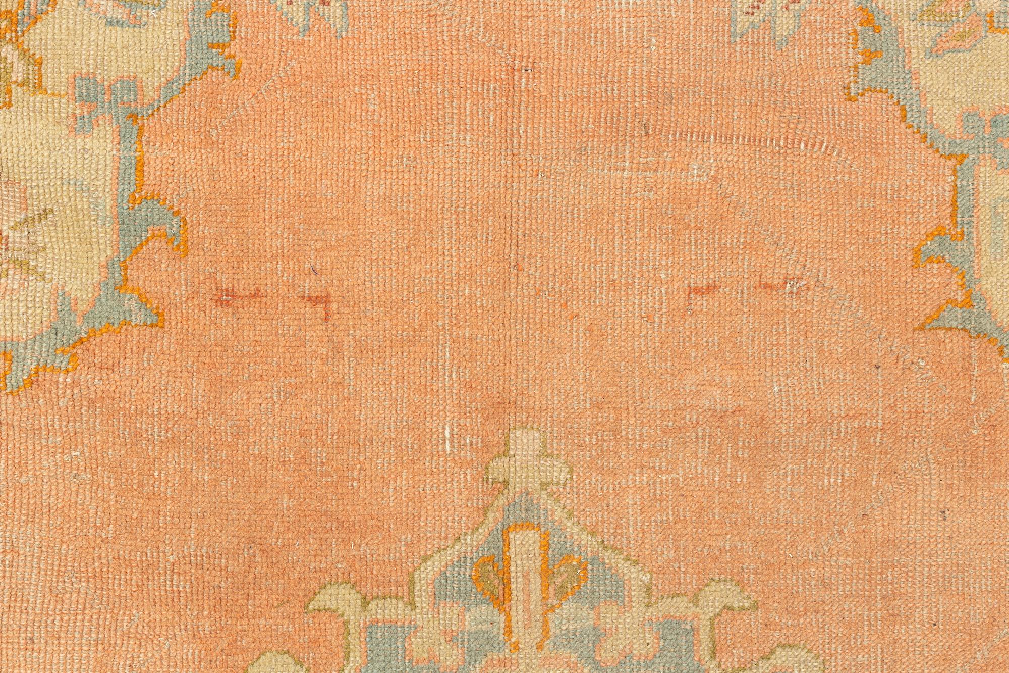 Matta, antik Ushak, 383 x 293 cm.