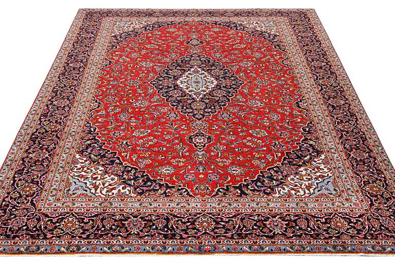 Matta, Keshan, ca. 395 x 276 cm.